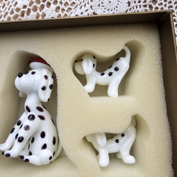 Pier 1 Dalmatian Dog Art Glass- White and Black Used - Picture 11 of 15
